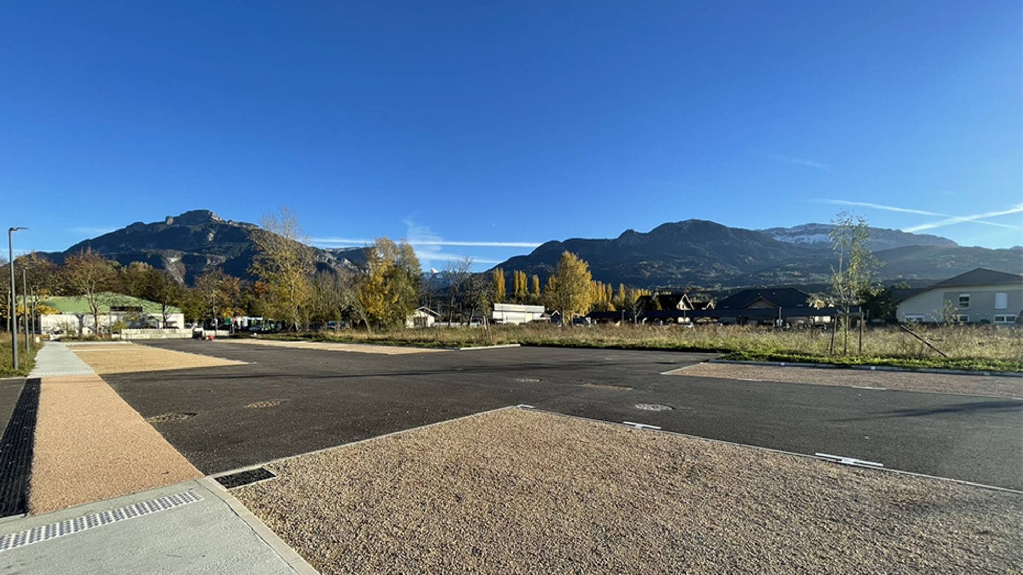 PIERRE LONGUE, ATELIERS, STOCKAGE ET SERVICES À AMANCY à Amancy (74) | Maisons Alain Métral